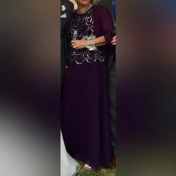 J Kara sleeveless beaded dress with matching scarf & sheer bolero cover up - Picture 12 of 12